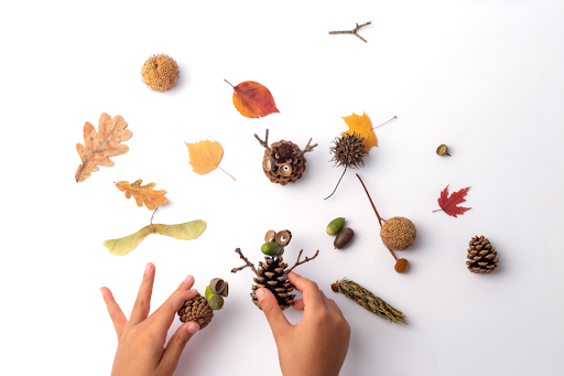 Fall in Love with These Autumn Magnet Crafts