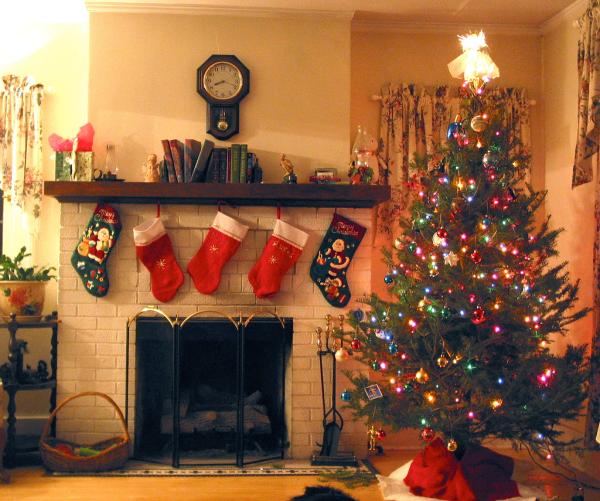 Simplify Holiday Decorating With Hook Magnets