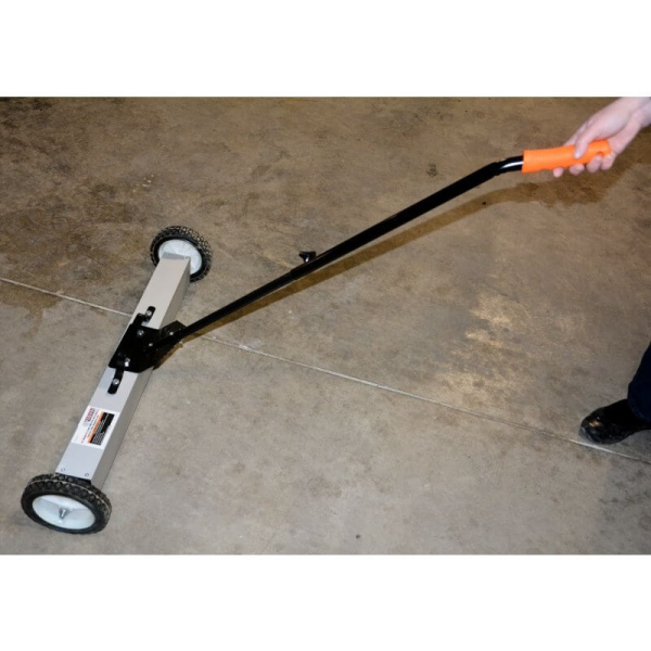 6 Advantages of a Magnetic Sweeper in an Industrial Setting