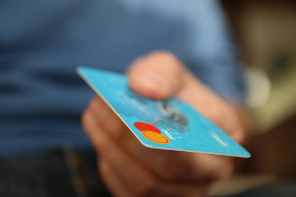 Credit Cards vs. Magnets: Who Will Be Victorious?