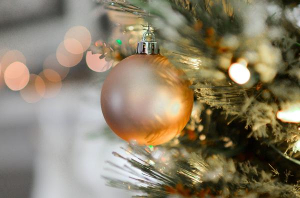 The Best Magnetic Holiday DIYs