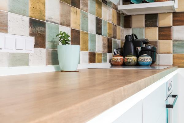 DIY: Using Magnets on Your Backsplash