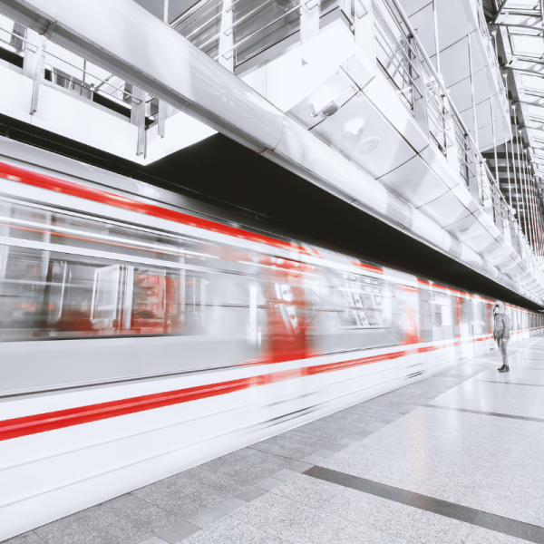 China Breaks Record with Maglev Train