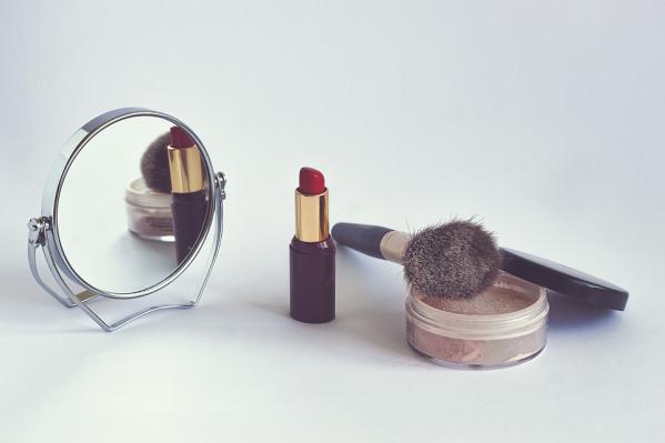 Magnetic Beauty DIYs to Get You Organized for 2017