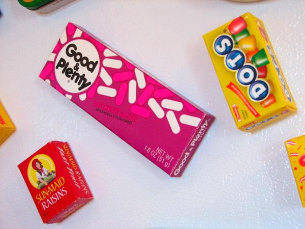 DIY: Candy Box Magnets