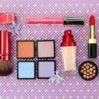 How To Create A Makeup Magnet Board