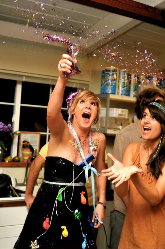 DIY: New Year’s Eve Party Decor and Craft Magnets