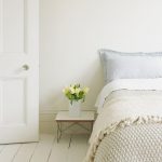 Spring Cleaning Magnetic Hacks for the Bedroom, Bathroom, and Kitchen